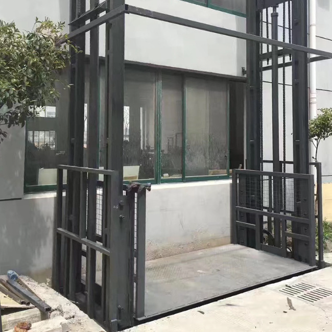 松桃5吨室外升降货梯